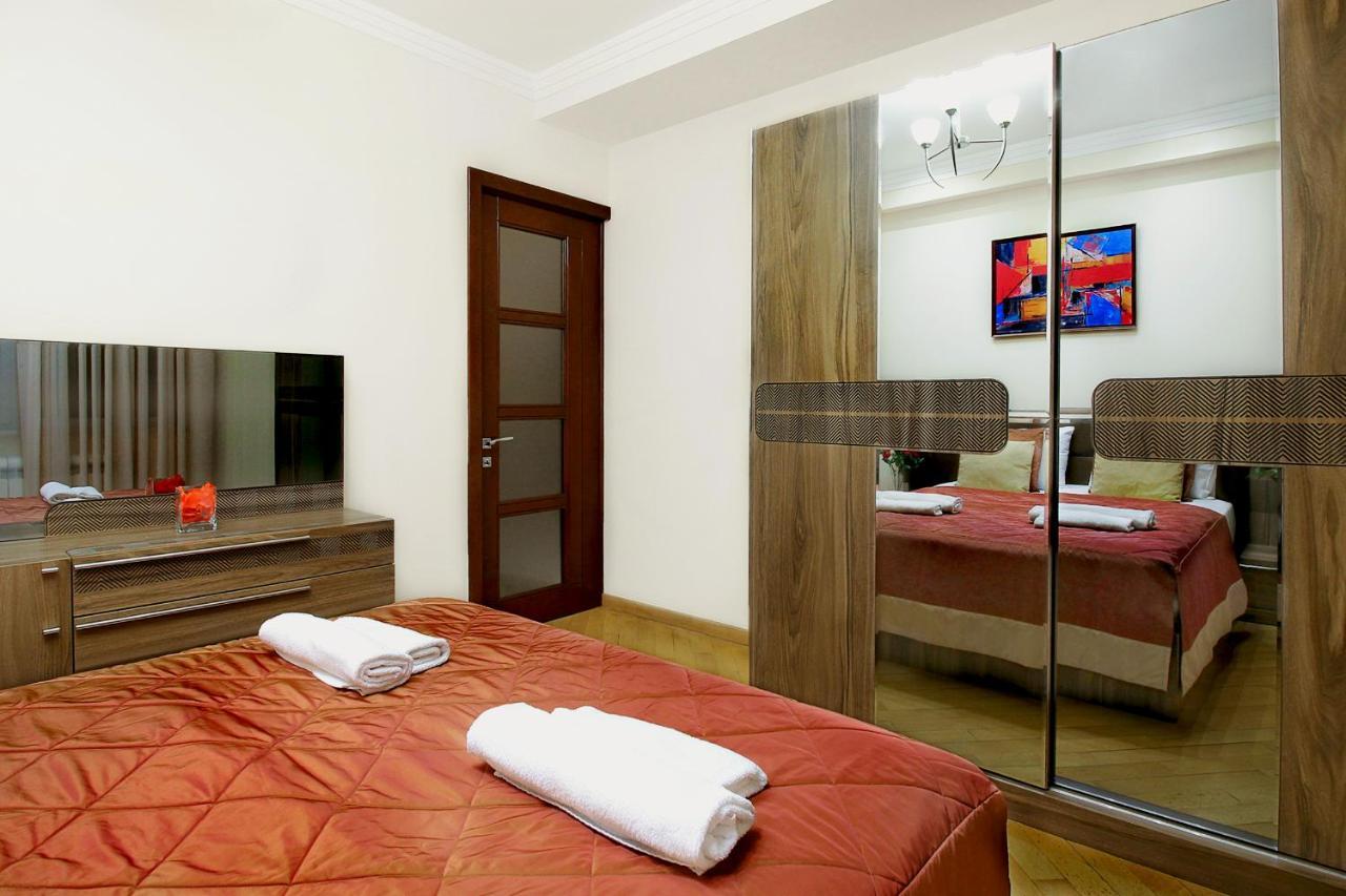 3 Bedroom Apartment Near Republic Square Erywań Zewnętrze zdjęcie