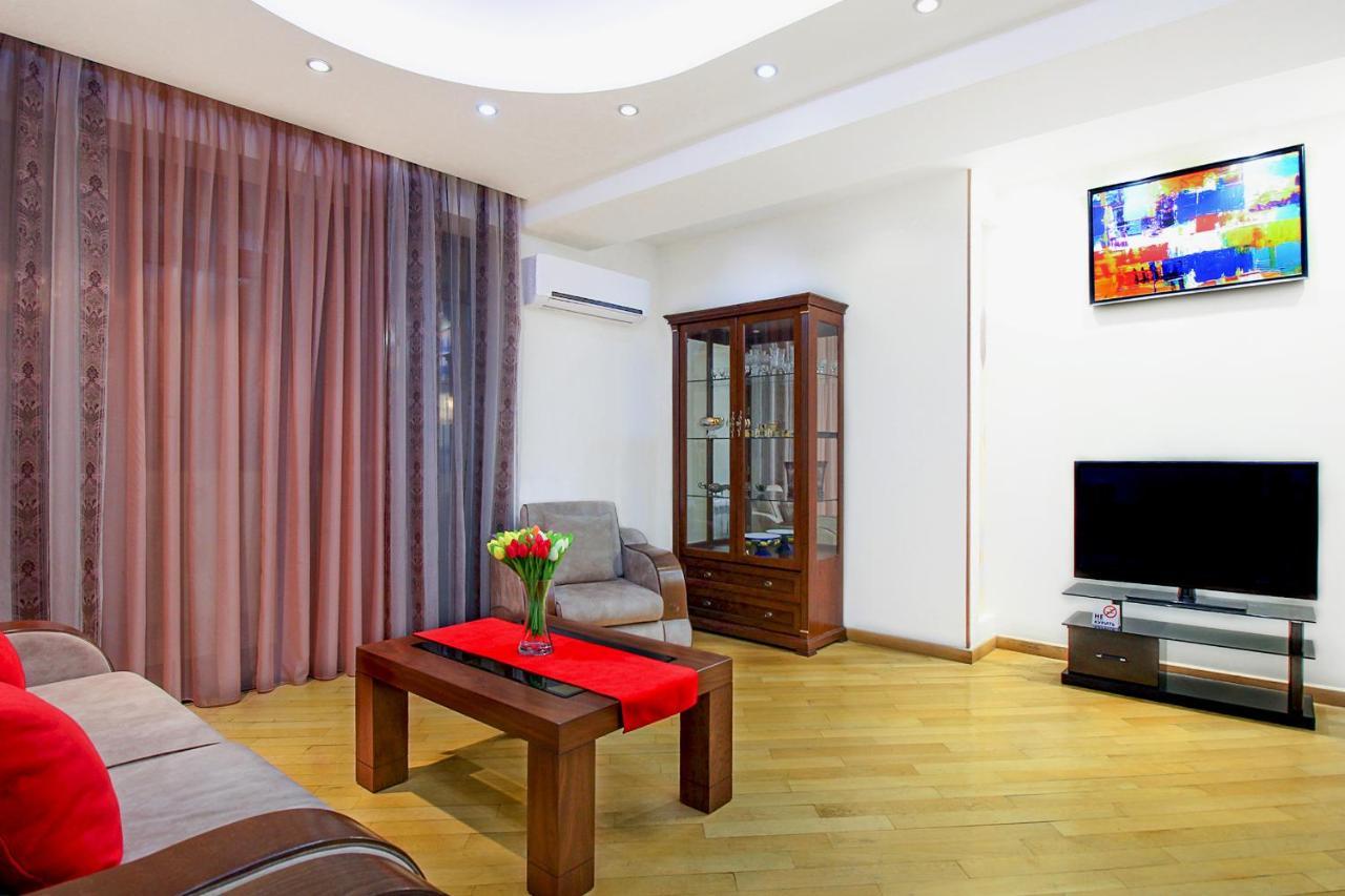 3 Bedroom Apartment Near Republic Square Erywań Zewnętrze zdjęcie